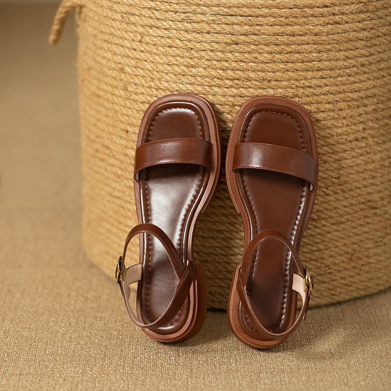 Brigitte™ | Elegante lage hak sandalen