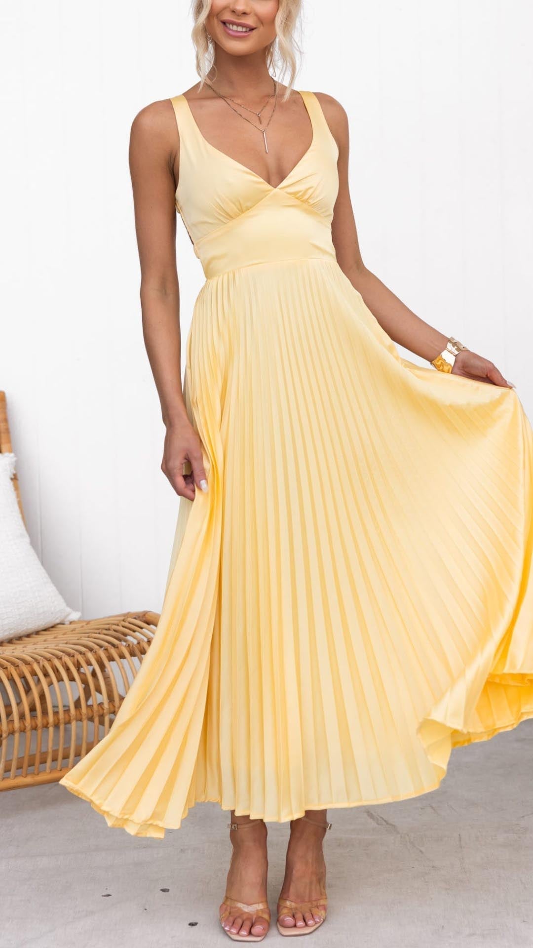 VanLaarHaarlem® | Gele geplooide V-hals maxi jurk