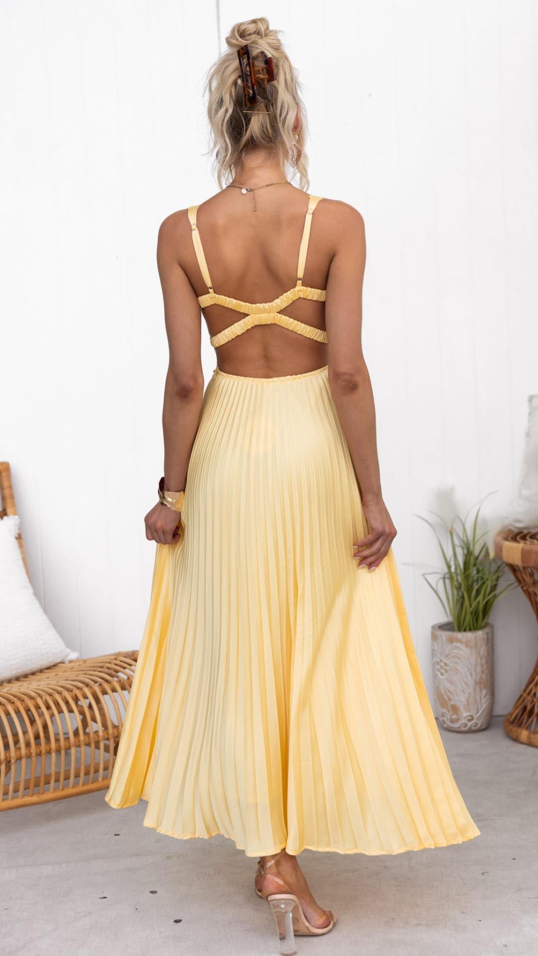 VanLaarHaarlem® | Gele geplooide V-hals maxi jurk
