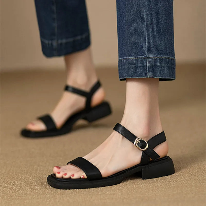 Brigitte™ | Elegante lage hak sandalen