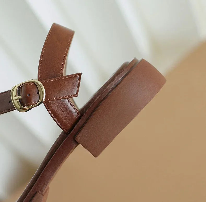 Brigitte™ | Elegante lage hak sandalen